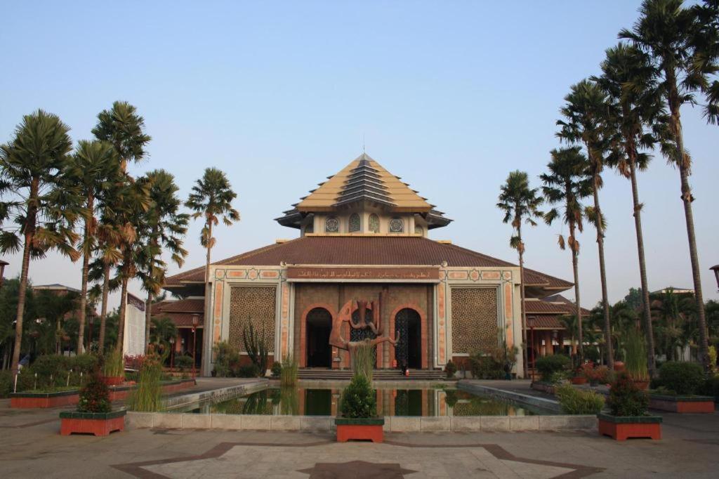 Rene Hotel Yogyakarta Exterior foto