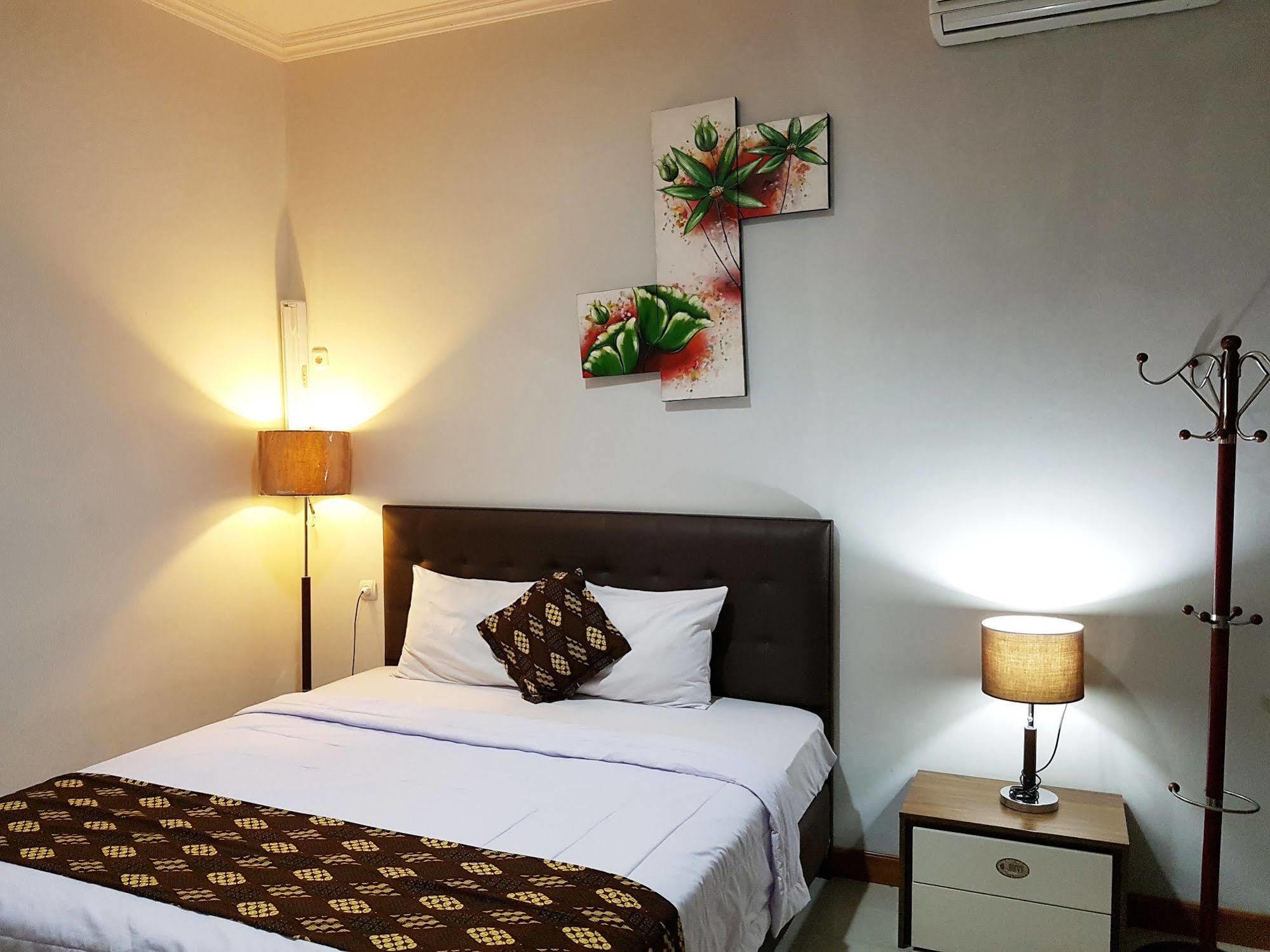Rene Hotel Yogyakarta Exterior foto