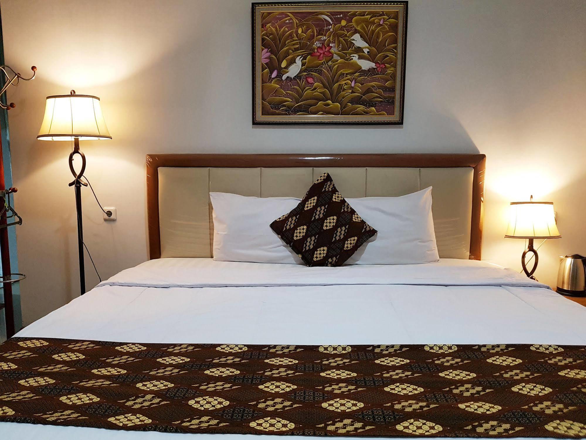 Rene Hotel Yogyakarta Exterior foto